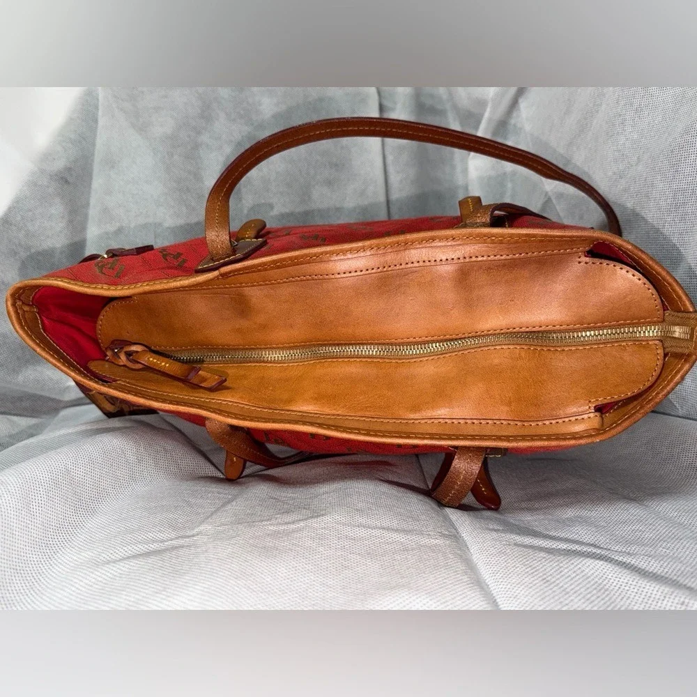 Vintage Dooney & Bourke Redish Orange and Tan purse, bag, handbag